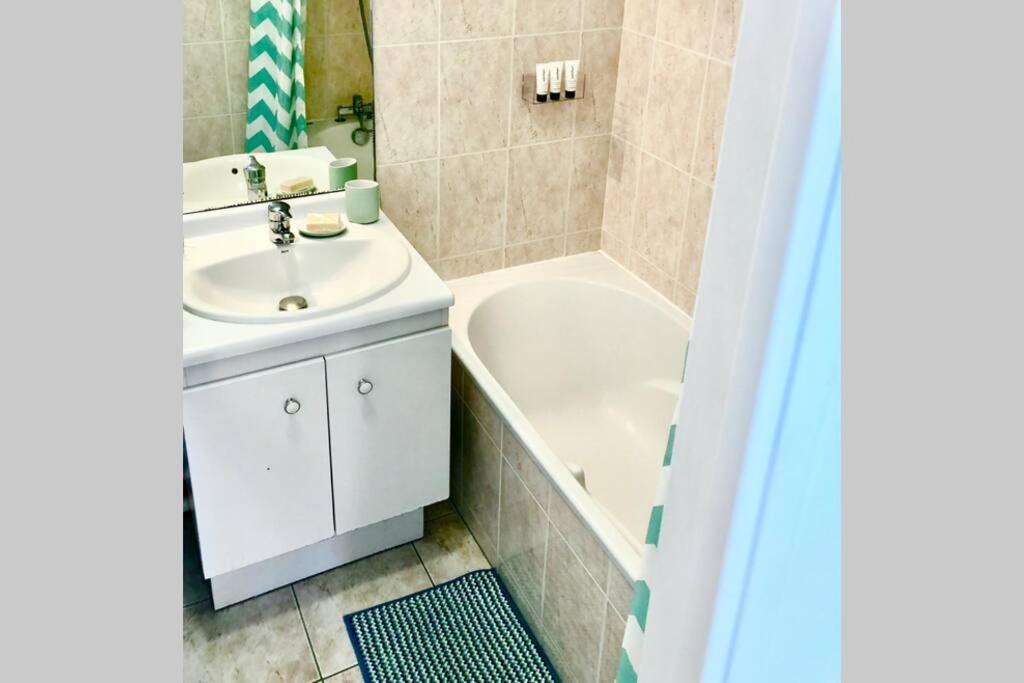 La Suite Nature Disneyland Paris Монтеврен Екстериор снимка